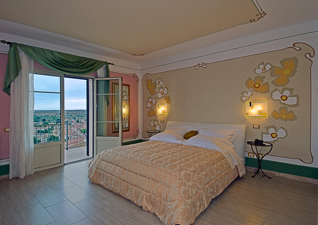 La Chandelle Massarosa Quarto foto